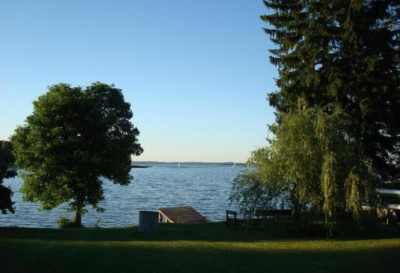 هتل Mazurska Apartamenty