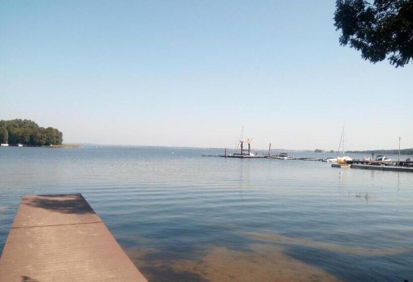 هتل Mazurska Apartamenty