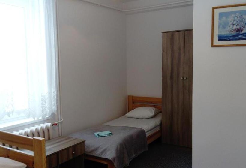 فندق Noclegi Jachtklub Elbląg