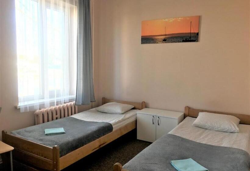 فندق Noclegi Jachtklub Elbląg