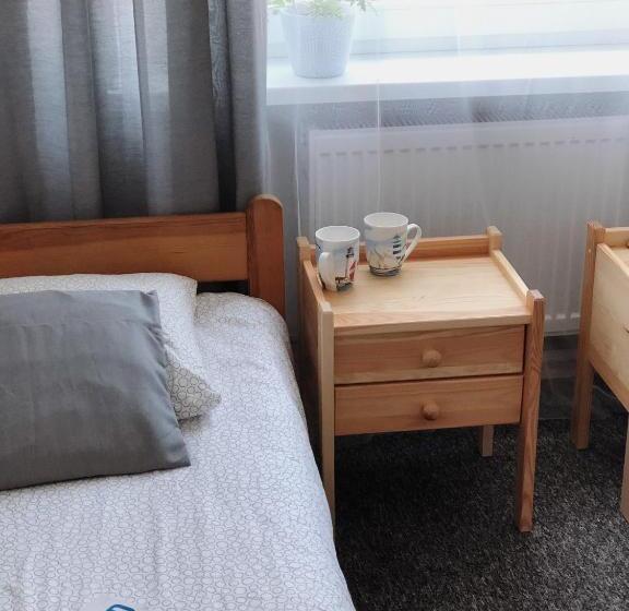 فندق Noclegi Jachtklub Elbląg