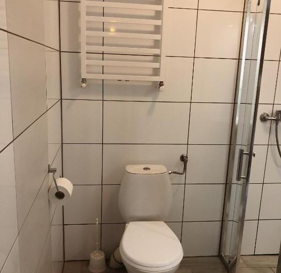 فندق Noclegi Jachtklub Elbląg