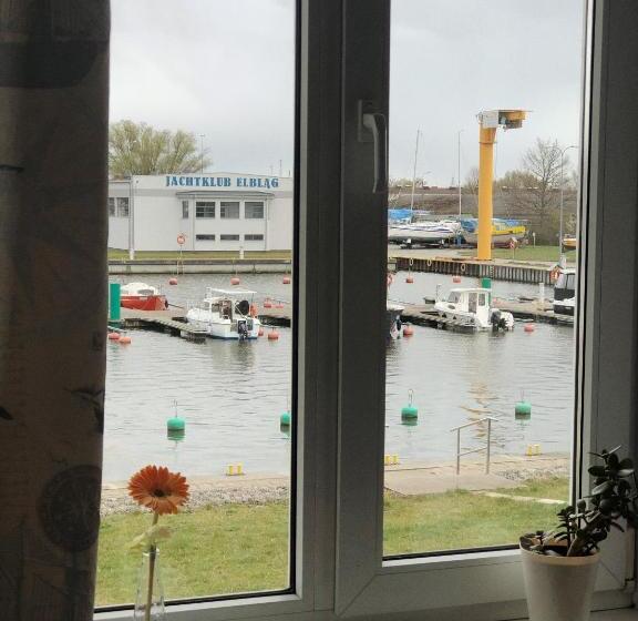 فندق Noclegi Jachtklub Elbląg