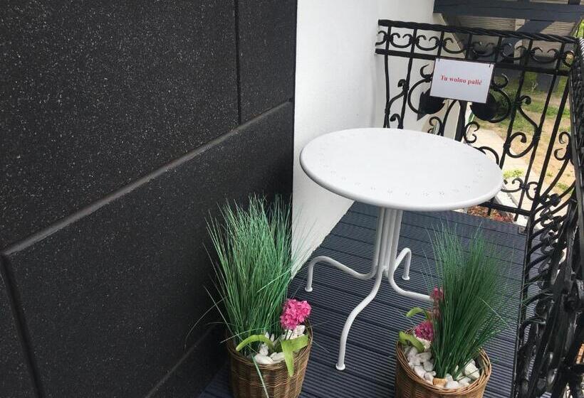 בית מלון כפרי Noclegi Pod Słonecznikiem