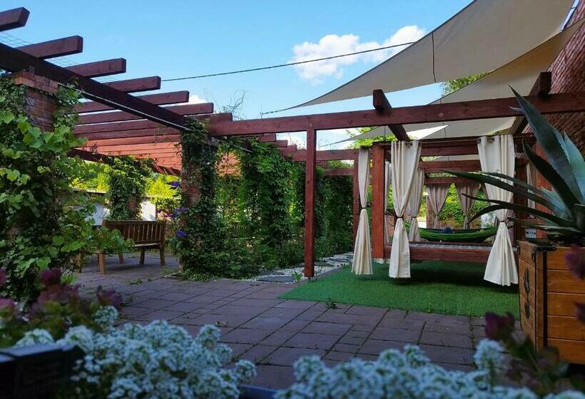 ホテル Noclegi Szymrych