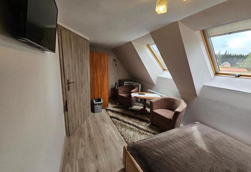 فندق Osmelakowa Dolina