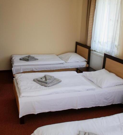 酒店 Pensjonat 4 Pory Roku