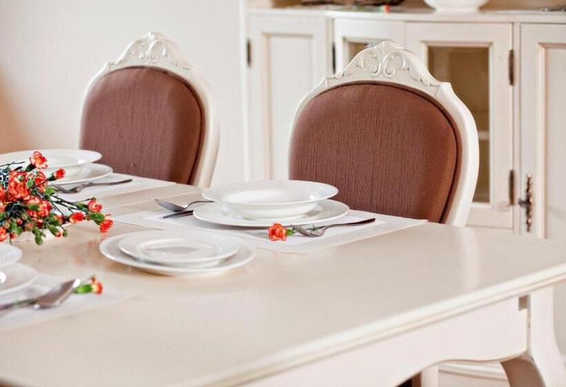 בית מלון כפרי Pensjonat Enklawa