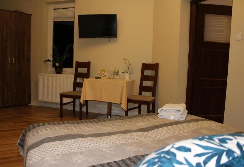 בית מלון כפרי Piano Cafe B&b