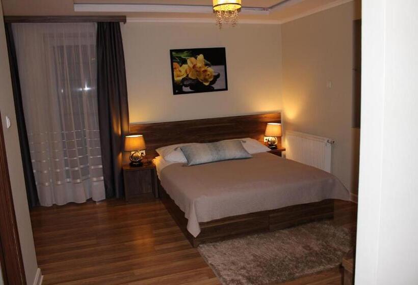 בית מלון כפרי Piano Cafe B&b