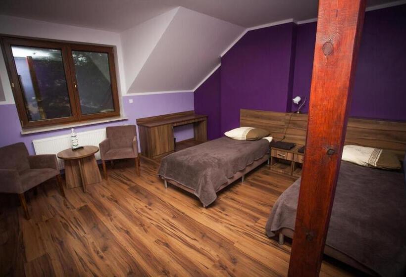 בית מלון כפרי Quatro Osrodek Jezdziecki   Gospodarstwo Agroturystyczne