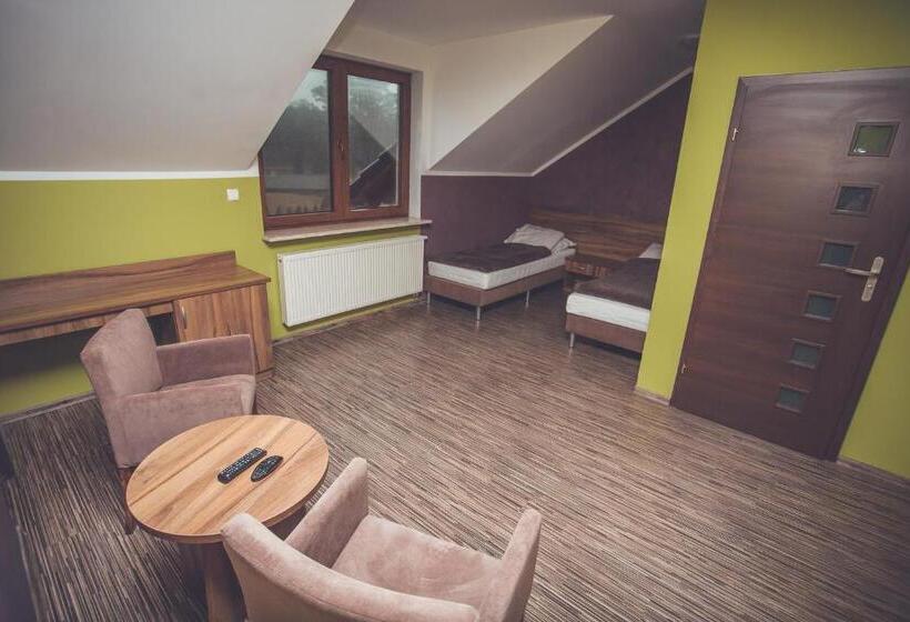 בית מלון כפרי Quatro Osrodek Jezdziecki   Gospodarstwo Agroturystyczne