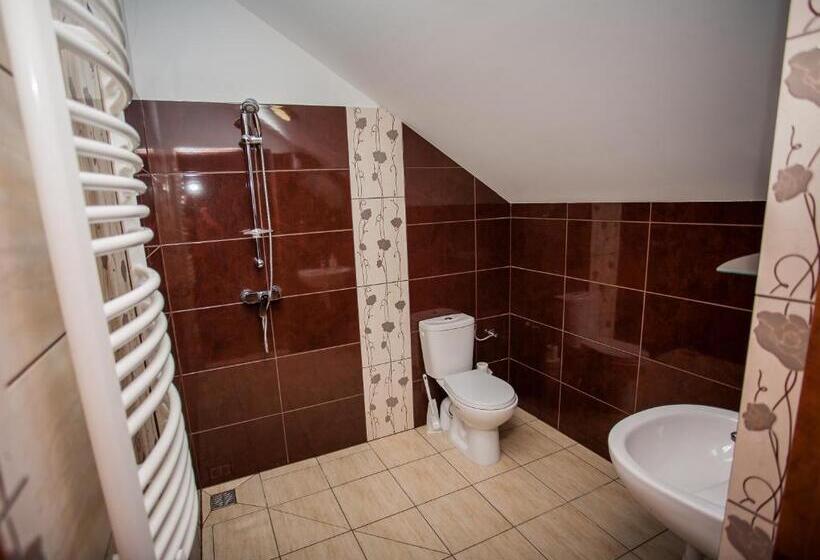 בית מלון כפרי Quatro Osrodek Jezdziecki   Gospodarstwo Agroturystyczne