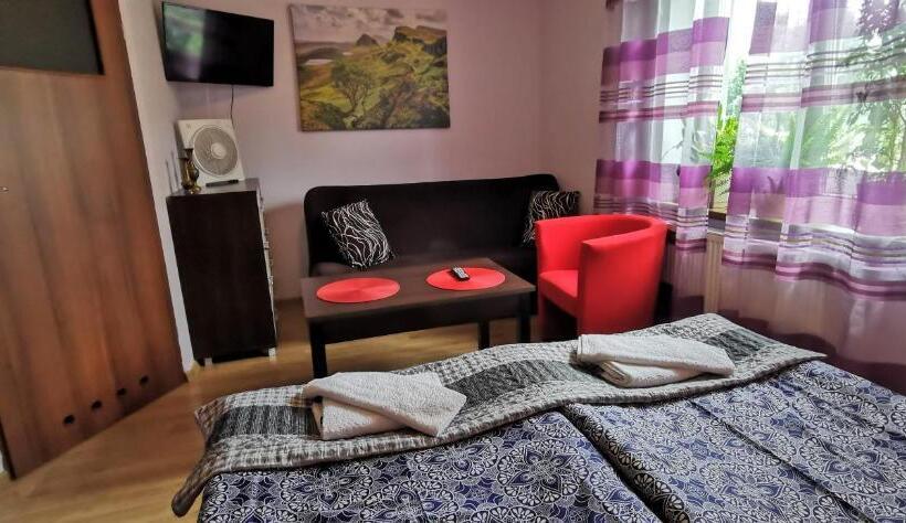 בית מלון כפרי Ranczo U Stefana