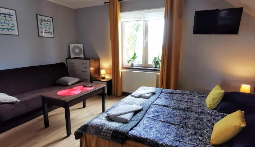 בית מלון כפרי Ranczo U Stefana