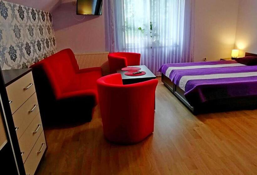 בית מלון כפרי Ranczo U Stefana