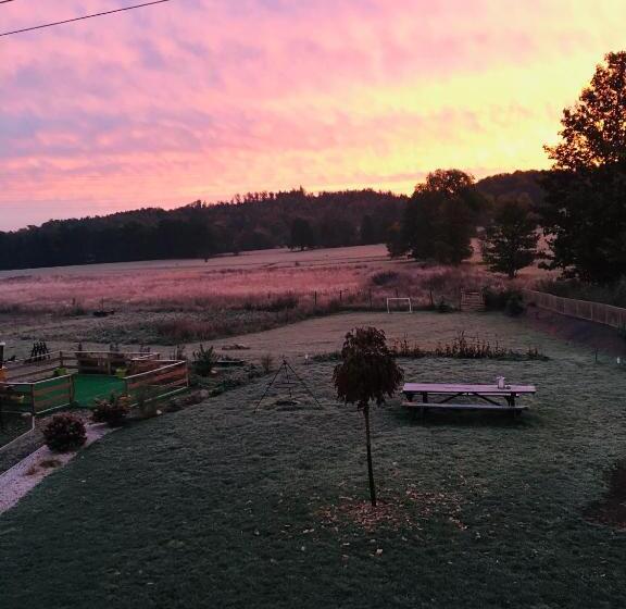 בית מלון כפרי Sarnia Polana