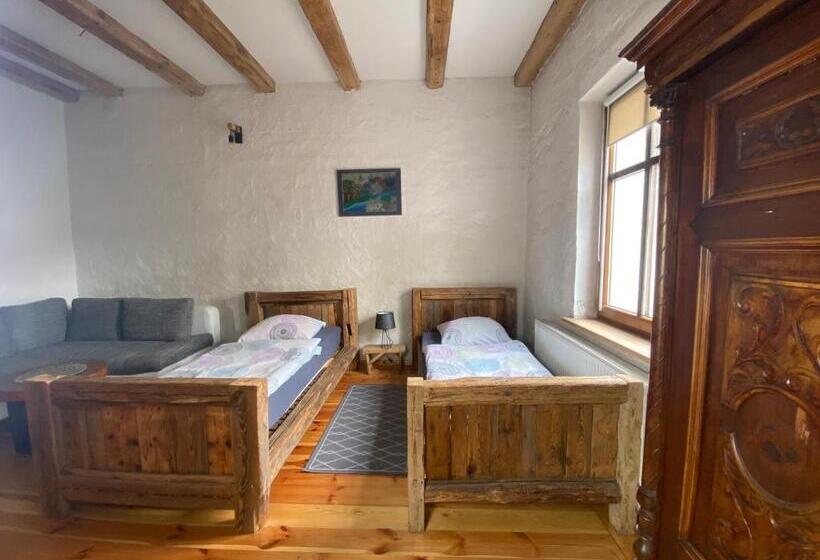 בית מלון כפרי Stajnia Na Warszawskiej