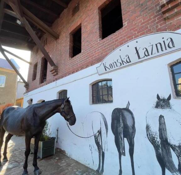 ホテル Stajnia Na Warszawskiej