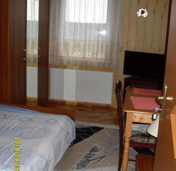 فندق U Heleny I Piotra Pokoje Goscinne