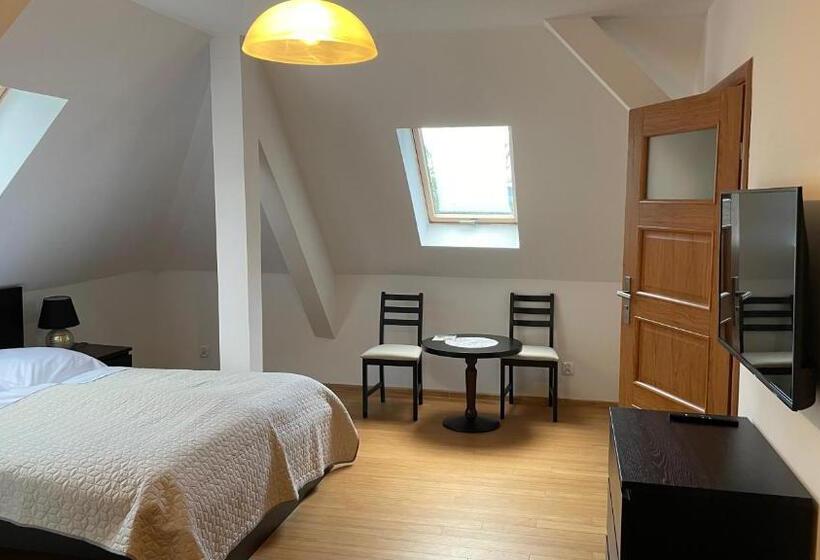 בית מלון כפרי Villa Anser