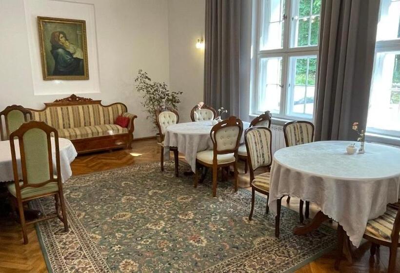 בית מלון כפרי Villa Anser