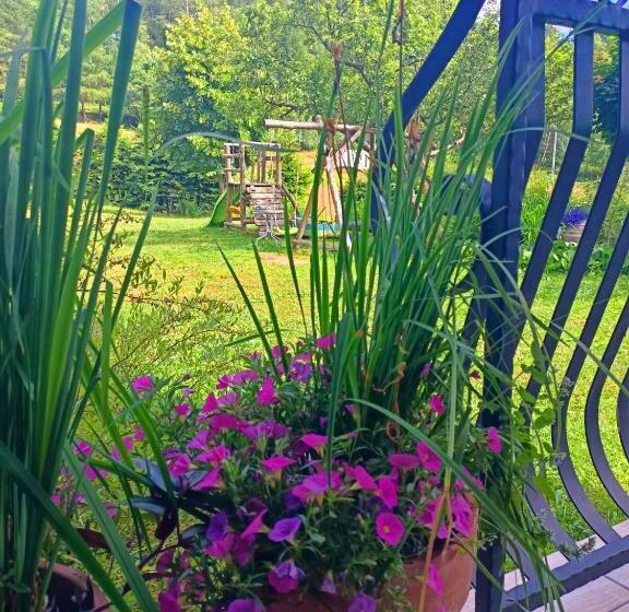 בית מלון כפרי Zakątek Słoneczny Pod Baranią Górą