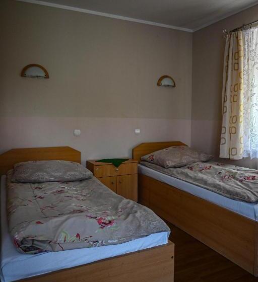 汽车旅馆 Pokoje Gościnne „sen”