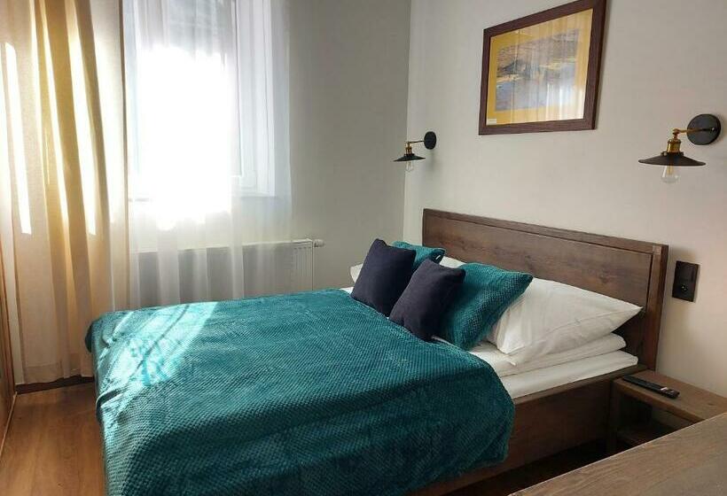 Пансион 4 Strony świata Pokoje I Apartamenty