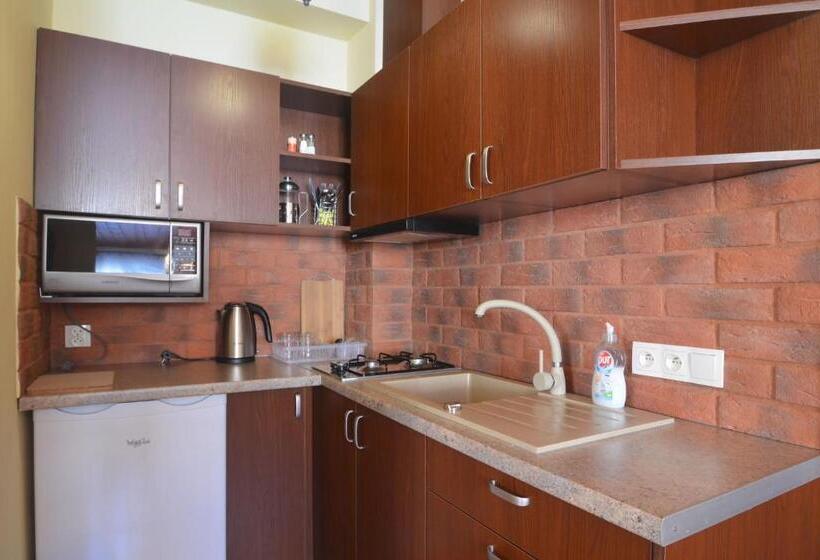 پانسیون Alpina