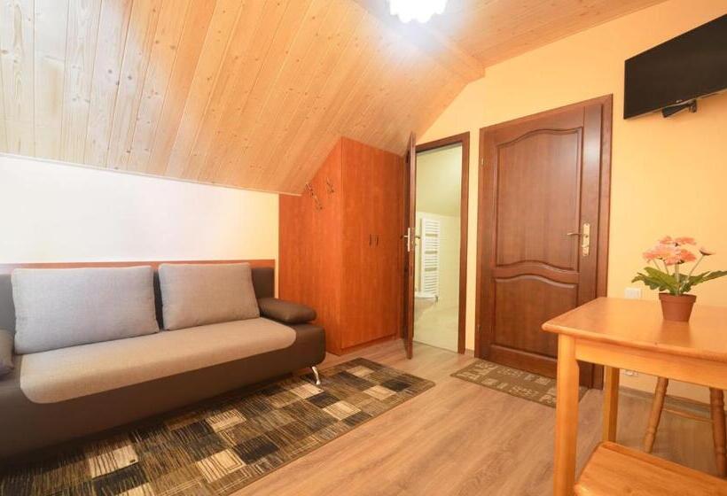 پانسیون Alpina