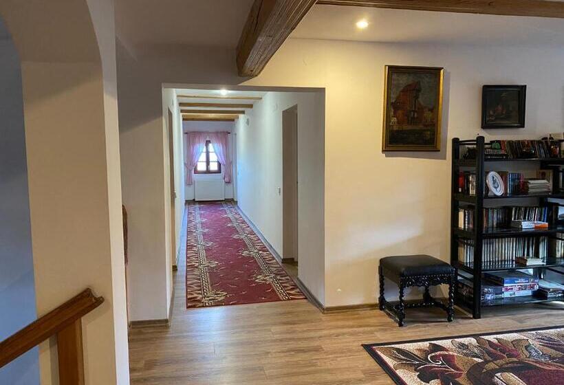 פנסיון Iwenica