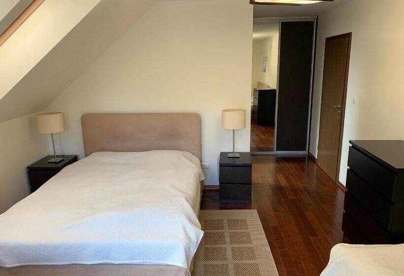 پانسیون Korab 2