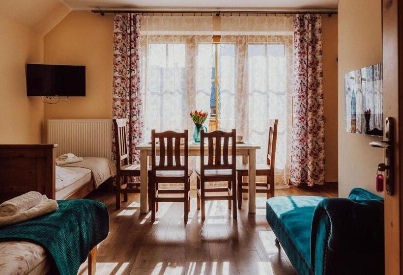 ペンション Krokuschata Pod Sokolicą