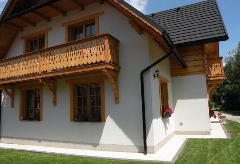 ペンション Krokuschata Pod Sokolicą