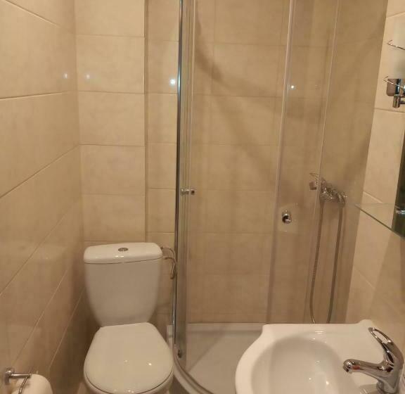 Пансион Motel Królowej Jadwigi Alicja Szymańska Pokoje Na Ogrodowej