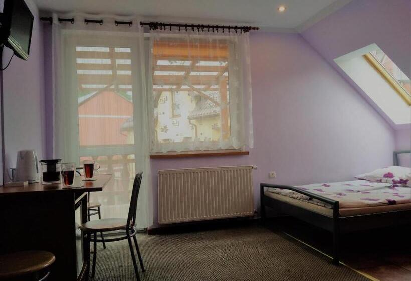 بنسيون Na Skwerku