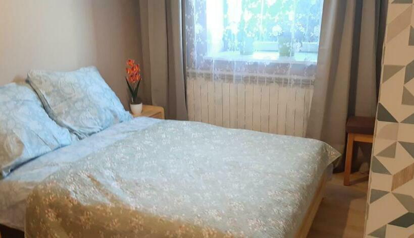 Пансион Noclegi Pod Gruszą 1km Do Energylandii