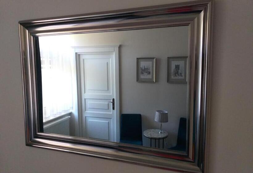 بنسيون Apartamenty I Pokoje Gościnne Kołodziejówka