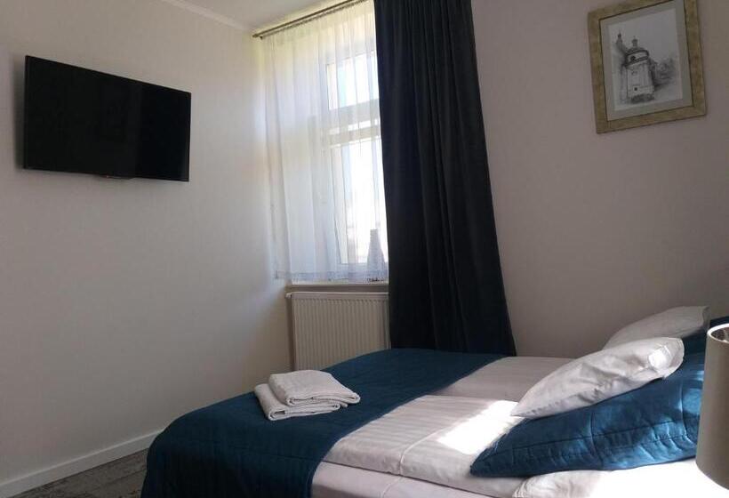 بنسيون Apartamenty I Pokoje Gościnne Kołodziejówka