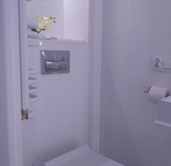 بنسيون Pokoje Hotelowe Nad Zalewem