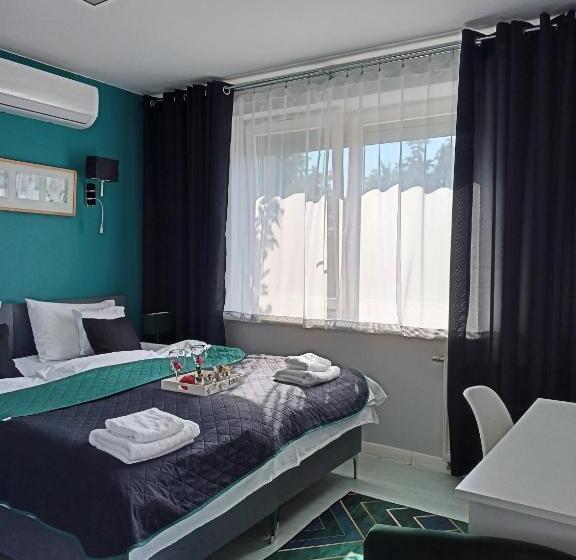 بنسيون Pokoje Hotelowe Nad Zalewem