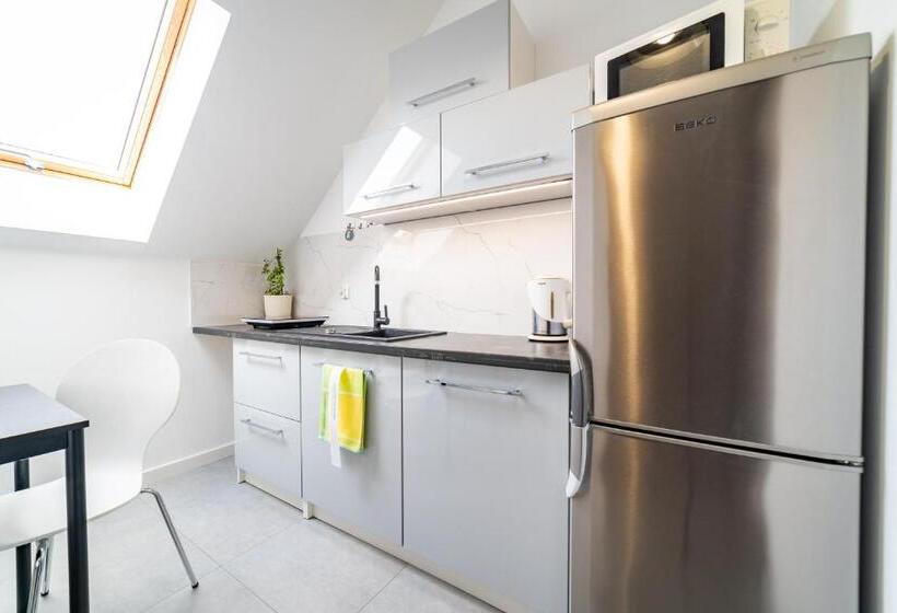 بنسيون Pokoje Na żurawiej 10