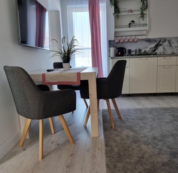 بنسيون Villa Olimpijska 2   Centrum