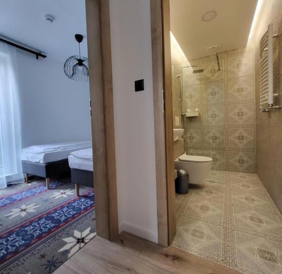 بنسيون Villa Olimpijska 2   Centrum