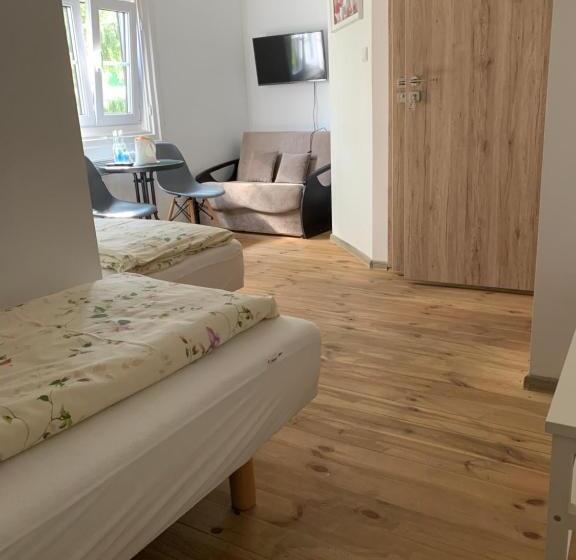 膳宿费 Willa Milonga