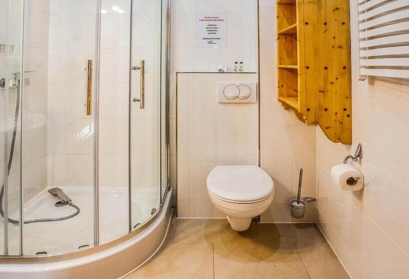 פנסיון Willa Na Borku