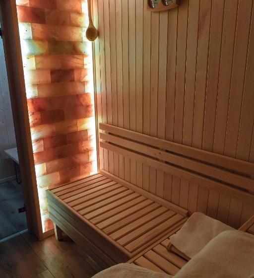 膳宿费 Willa Szarotka