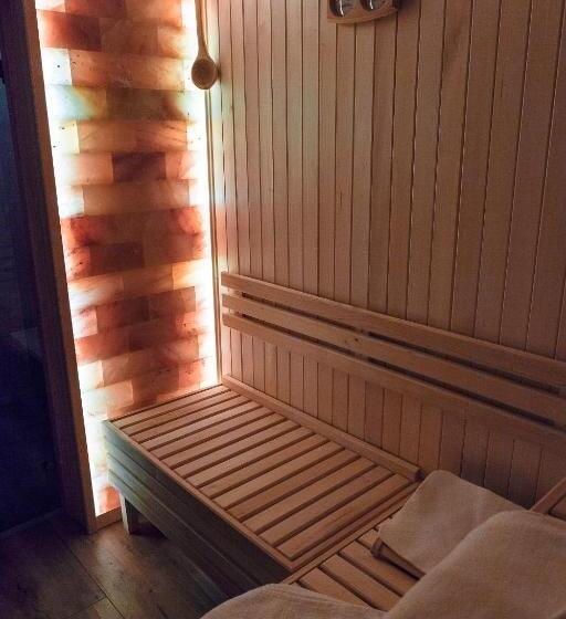 膳宿费 Willa Szarotka