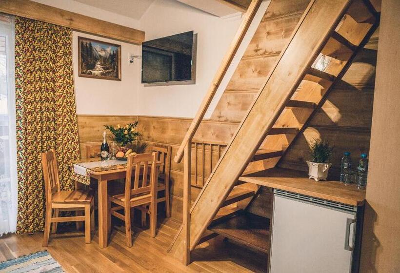 膳宿费 Willa Szarotka